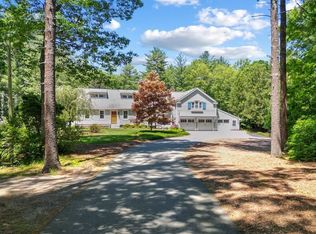 12 Valley St, Pembroke, MA 02359