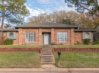 1611 Craighton Ct, Arlington, TX 76012