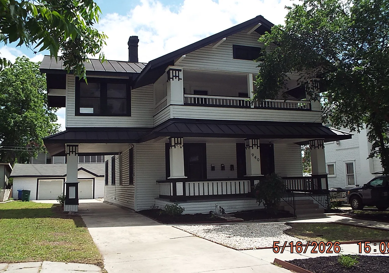 940 W Mulberry Ave — Photo 1