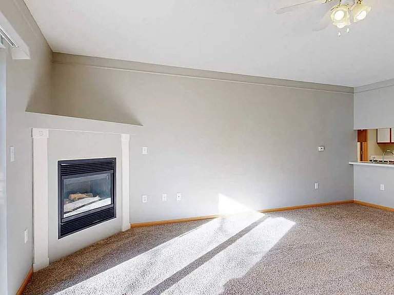 Northbrook Apartments — Photo 126