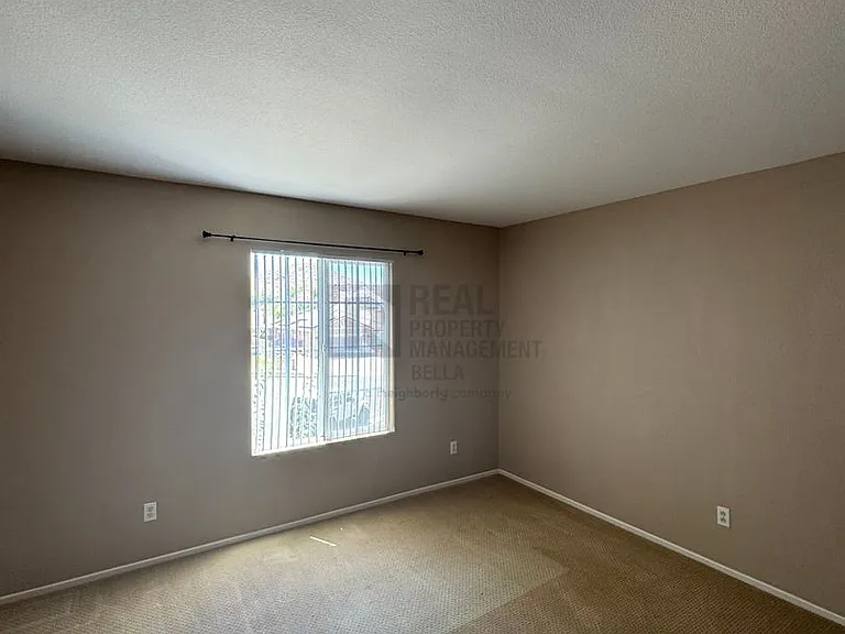 756 Conlon Dr — Photo 32
