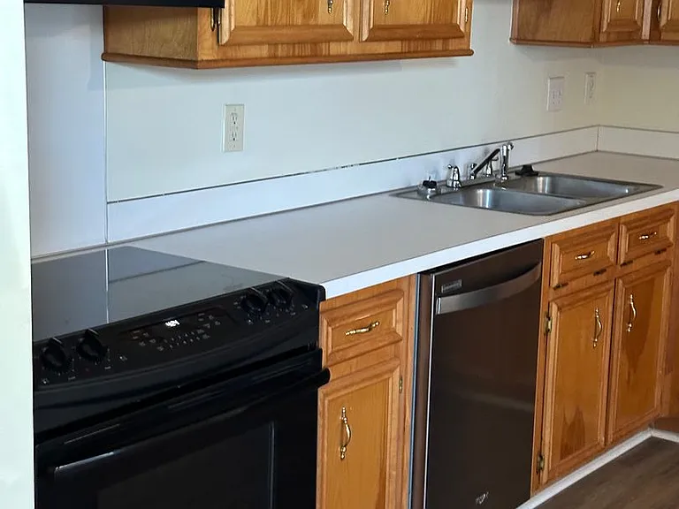 8512 Litchfield Dr — Photo 12