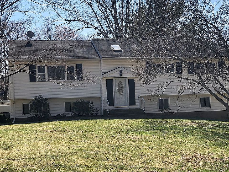 1st image of 27 Marjorie Dr