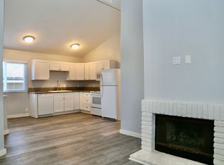 4709 River Ave APT B, Newport Beach, CA 92663