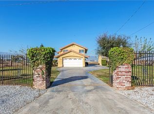 19734 El Rivino Rd, Jurupa Valley, CA 92509