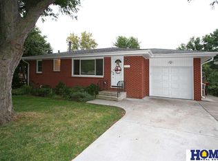 7341 Starr St, Lincoln, NE 68505