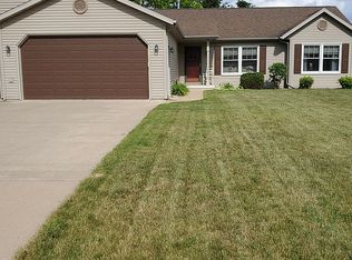 217 N 10th Ave, Winneconne, WI 54986