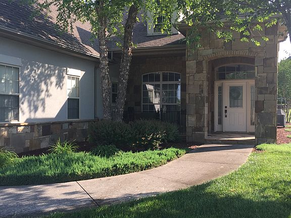 2nd image of 120 Heron Ct
