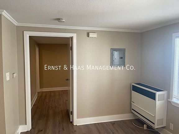 2nd image of 1222 E Appleton St
