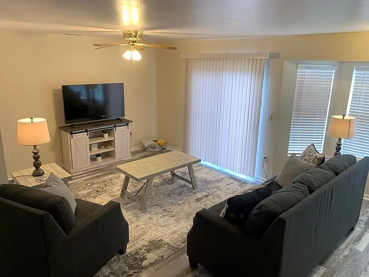 100 Hickory Ridge Dr — Photo 6