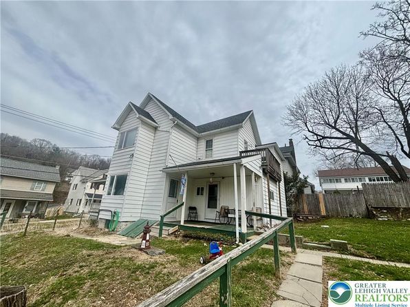 206 Messinger St Floor 1