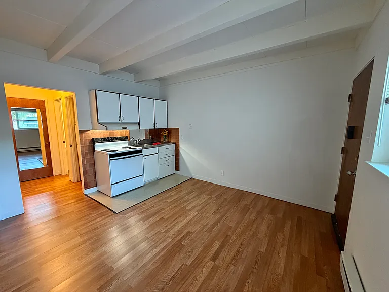 116 Ward St #5 — Photo 2