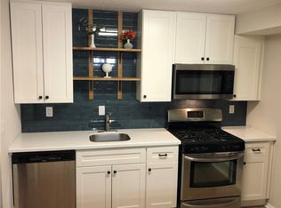 607 Woodcliff Dr, Sandy Springs, GA 30350