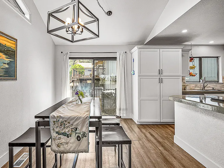 23889 Oakmont Way — Photo 15