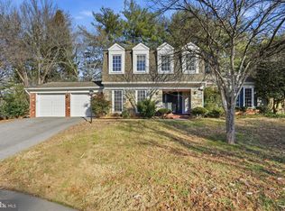 3 Scottview Ct, Potomac, MD 20854
