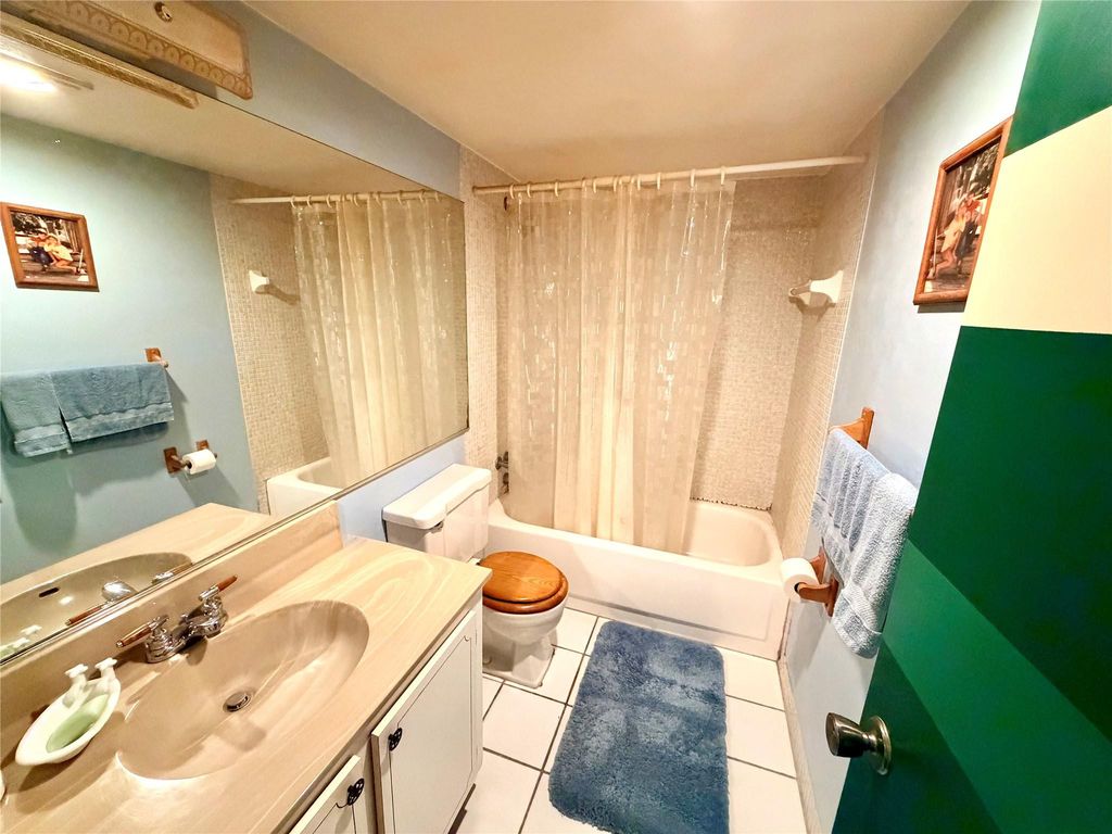 136 S Cypress Road #317, photo 7