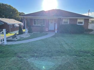 205 Donnell Rd, Lower Burrell, PA 15068