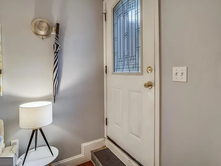1462 Spring Rd NW #B — Photo 6