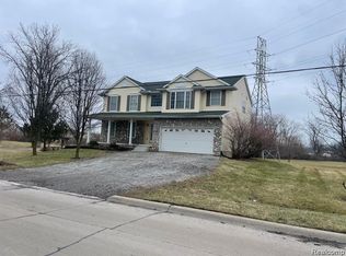 31011 Olmstead Rd, Rockwood, MI 48173