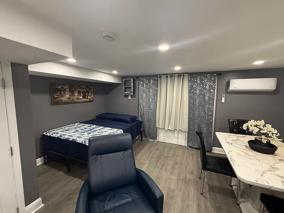 8037 Lindbergh Blvd #1A