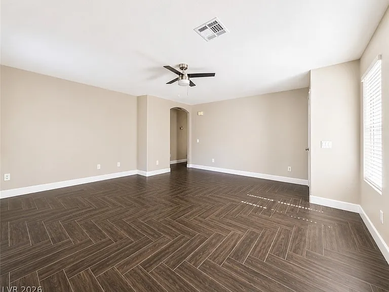 5041 Nardini Ave — Photo 3