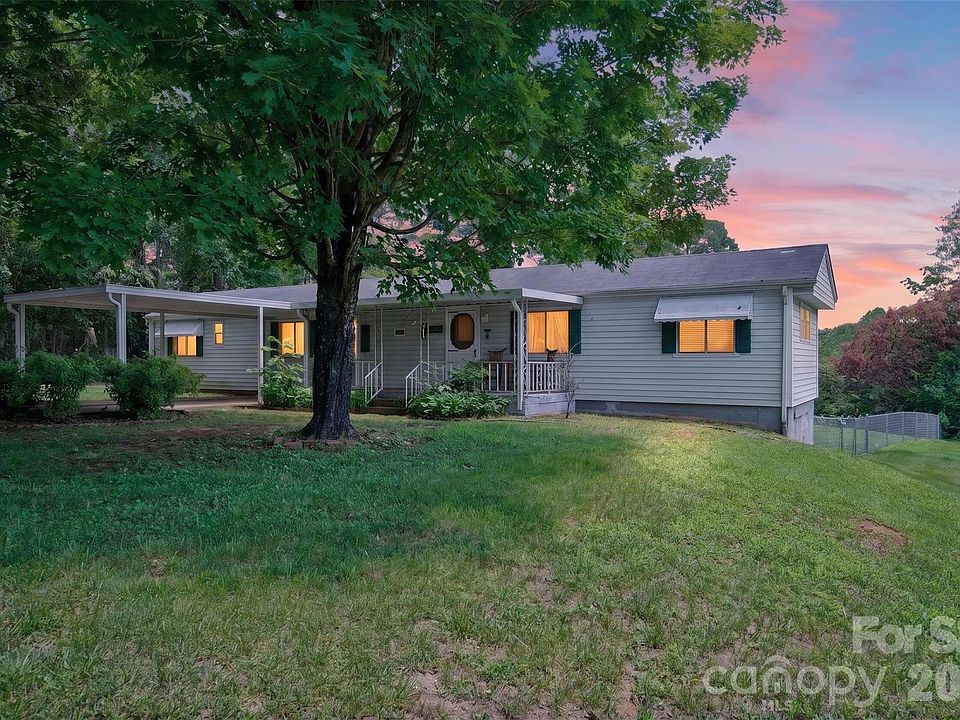 1st image of 2753 Fairwood Dr