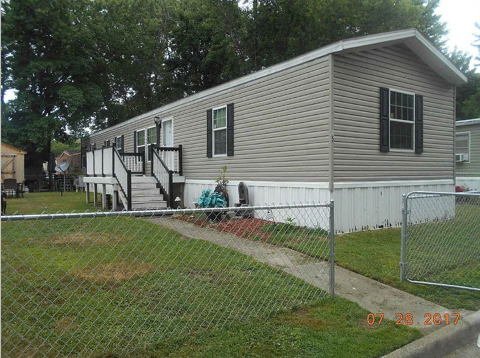 1st image of 35 Lewis Dr