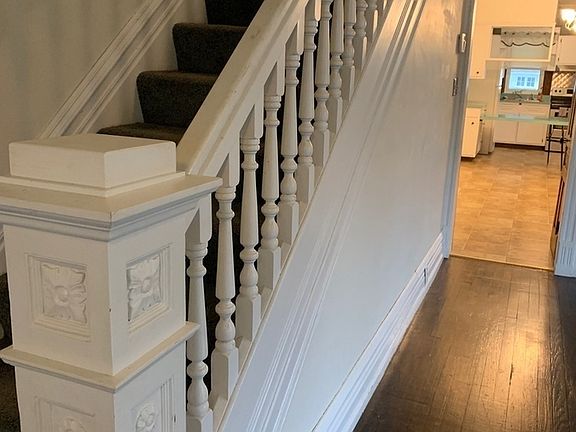 3rd image of 122 N Richmond St