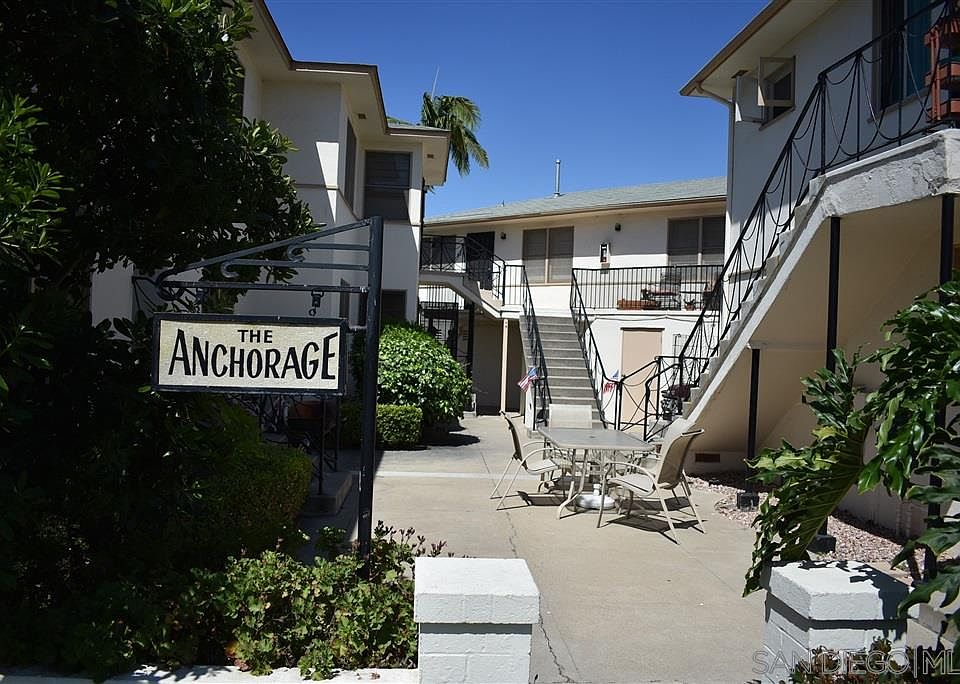 1st image of 512 Palm Ave