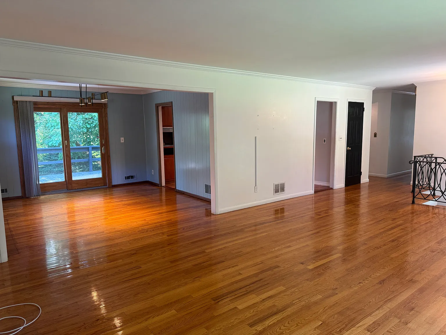 58 Quakerbridge Rd — Photo 4