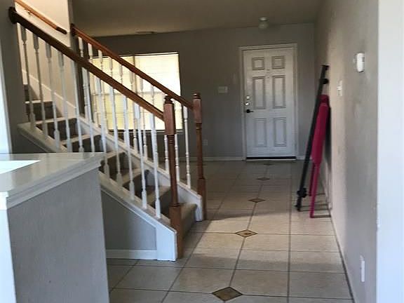 4th image of 9239 Grove Haven Dr