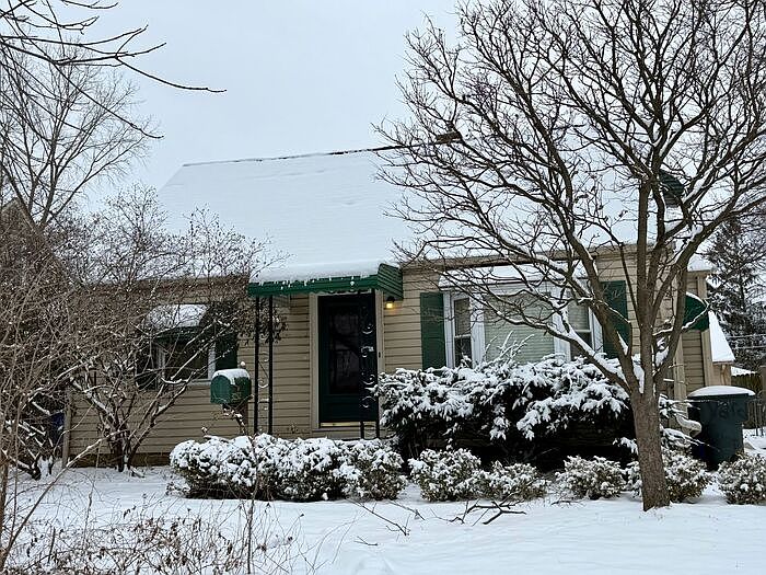 1st image of 3252 Medina Ave