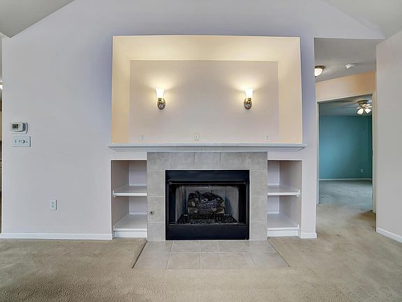 2nd image of 7918 Meadowlark Ln S