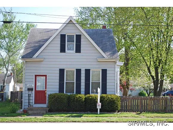 416 W Main St photo 1