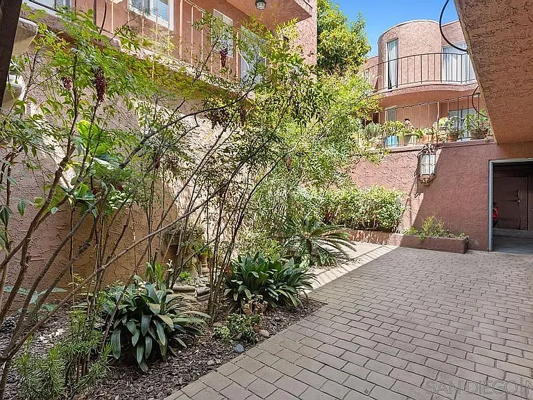 2222 Carmel Valley Rd #2 — Photo 9