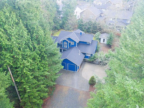 Naturally forested property with good privacy / Mostly level