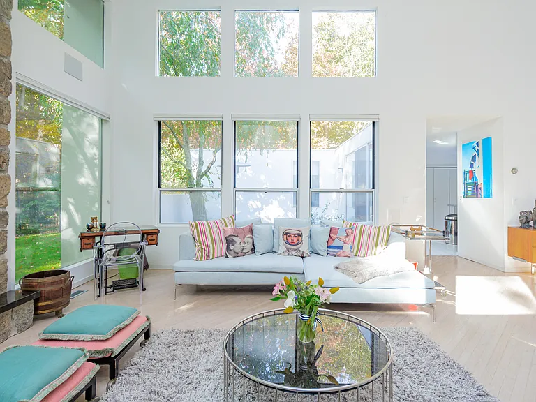 4 Bob White Ct — Photo 3