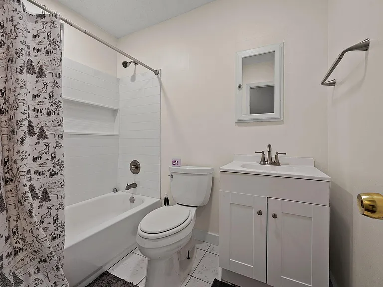 Bath near Bedroom 6