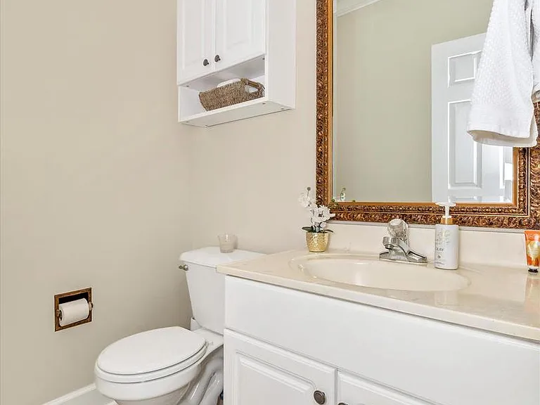 2422 Cobblestone Way — Photo 23