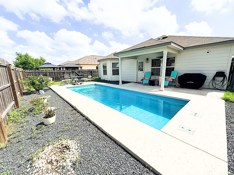 2018 Reserve Way — Photo 4