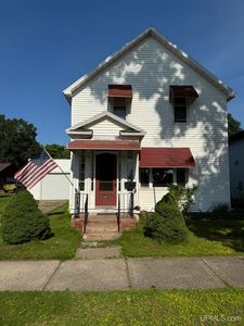 1017 River Ave, Iron Mountain, MI, 49801