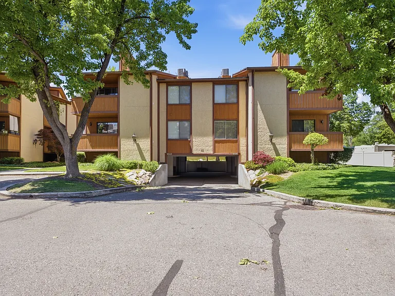 6834 S Countrywoods Cir #22E — Photo 18