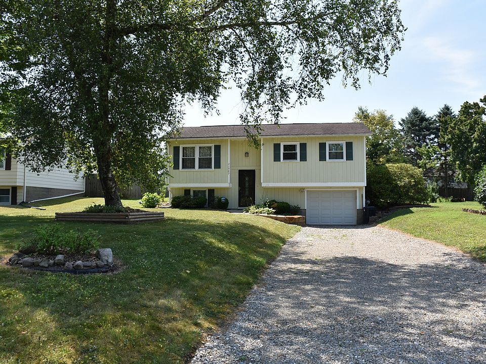 1st image of 21983 Russet Dr