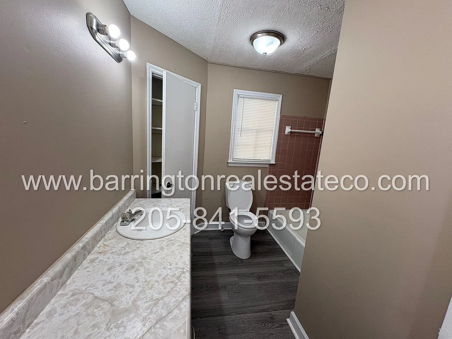 Tarrant — Photo 4
