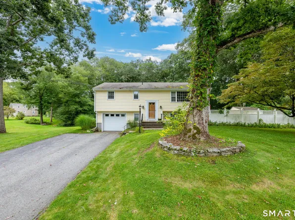 39 Beechwood Drive, Colchester, CT 06415