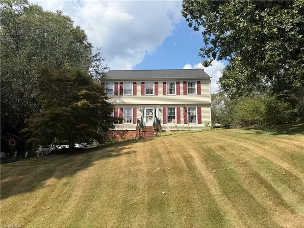 2466 Vincent Rd, Winston Salem, NC 27106