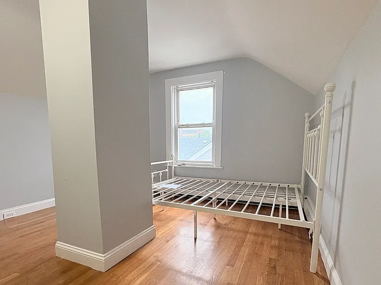 21-23 Lowell St #2 — Photo 6