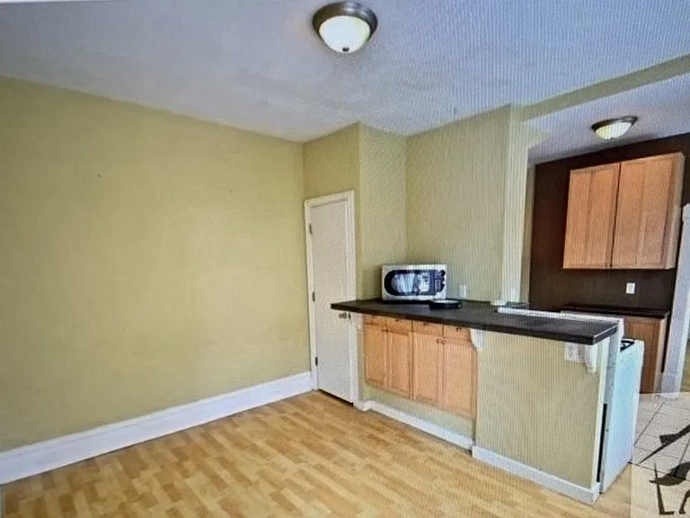 1470 S Edison St #2 — Photo 6