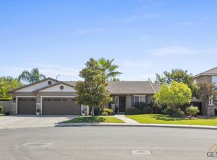 10103 Fenwick Island Dr, Bakersfield, CA 93314