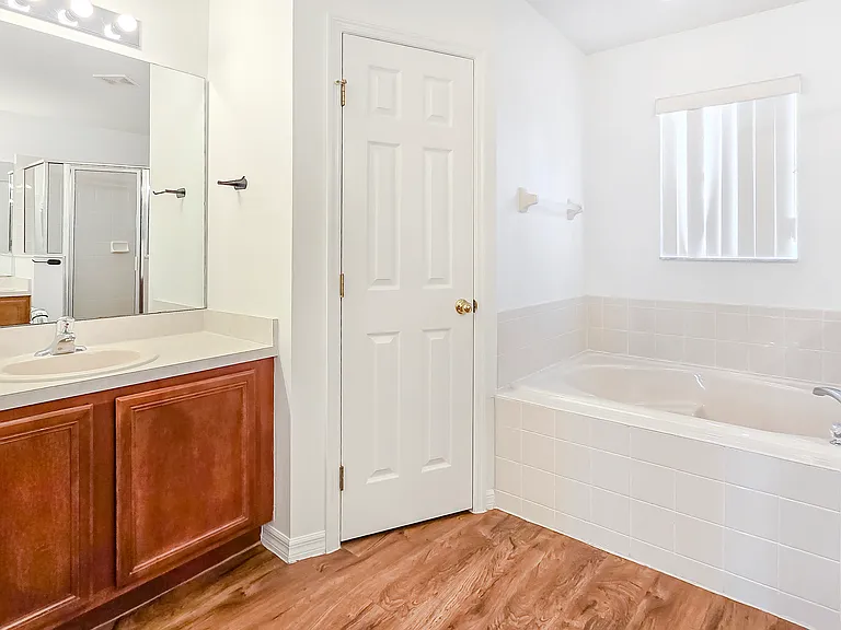 408 Eagle Dr — Photo 13